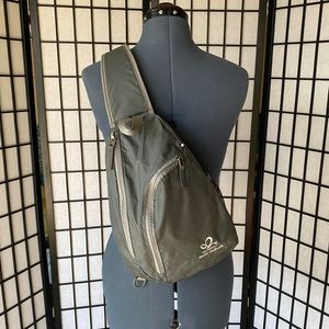 Waterfly Reversible Single Strap Daypack Grey